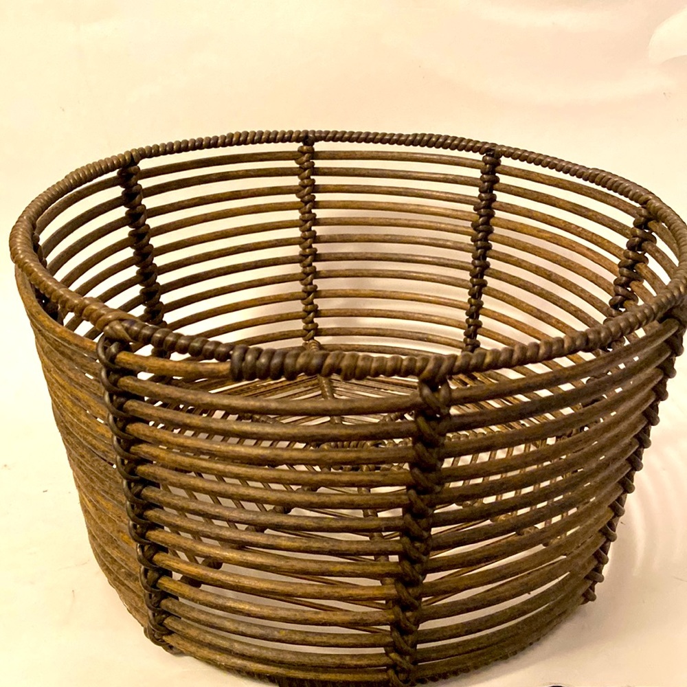 Round 10” Storage Rattan Woven Basket Metal Wired